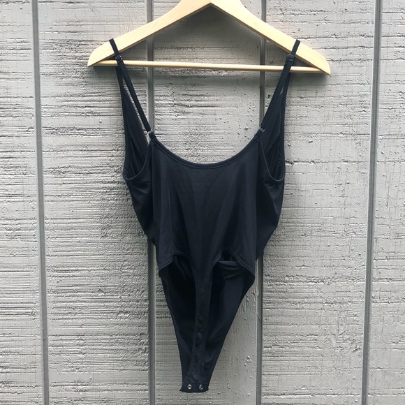 Draping Plunge Neckline Bodysuit in Grey/Black - Picture 5 of 6